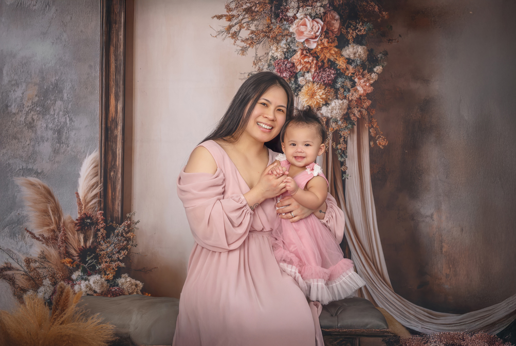 Mother and child Mother’s Day portrait session in Ottawa